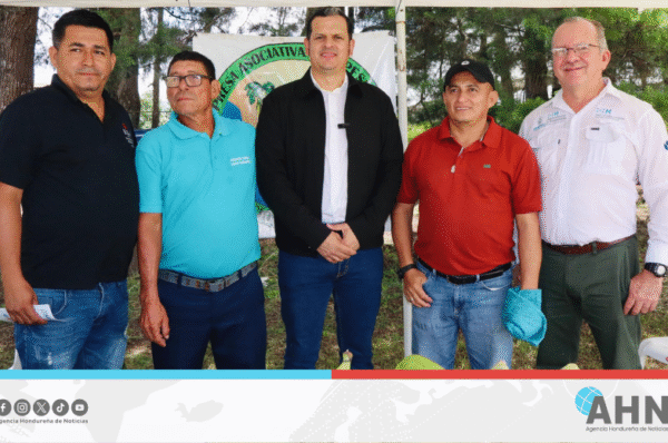 Gobierno abre acceso a créditos para más de 80 municipios del Corredor Seco en Honduras