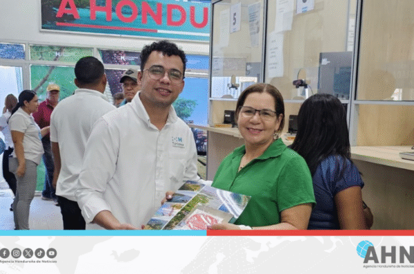 Honduras recibe a turistas salvadoreños durante el feriado agostino