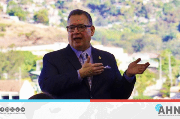Ministro hondureño denuncia creación de falso movimiento y rechaza vinculo con gobierno