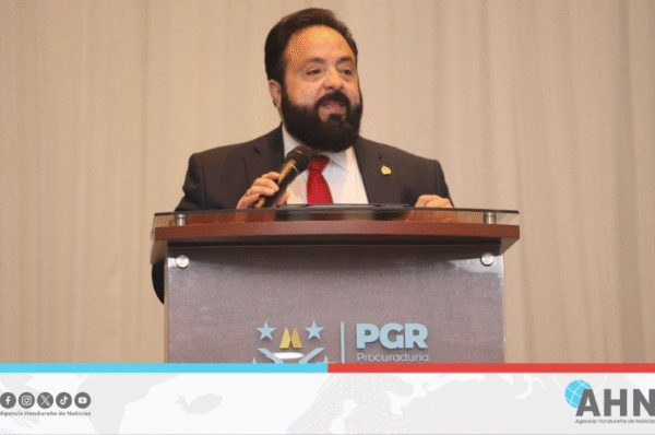 Presidente del Congreso de Honduras reafirma defensa de soberanía nacional