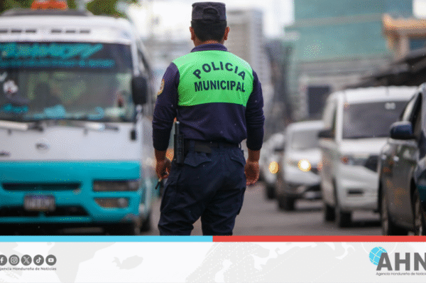 Alcalde hondureño garantiza seguridad en caminata de iglesias
