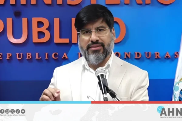 Fiscalía hondureña denuncia plan para asesinar al expresidente Zelaya y derrocar a la mandataria Xiomara Castro