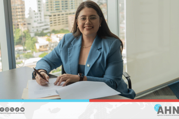 Juramentan a nueva subsecretaria de Asuntos Migratorios en Honduras