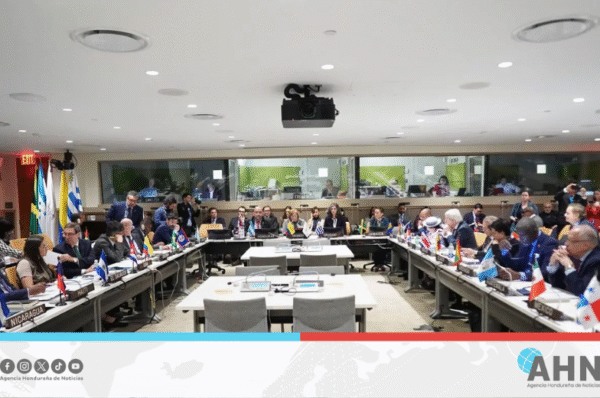 CELAC rechaza despliegue militar de EEUU en el Caribe