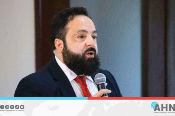 Presidente del Congreso acusa a la oposición de bloquear aprobación del Presupuesto General de Honduras