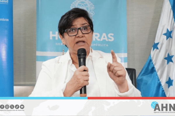 Gobierno hondureño destaca aumento de personal de enfermería y mejora salarial