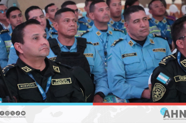 Policía hondureña impulsa IV simposio internacional sobre seguridad vial