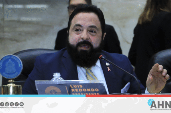 Presidente del Congreso de Honduras insta a superar antagonismos políticos