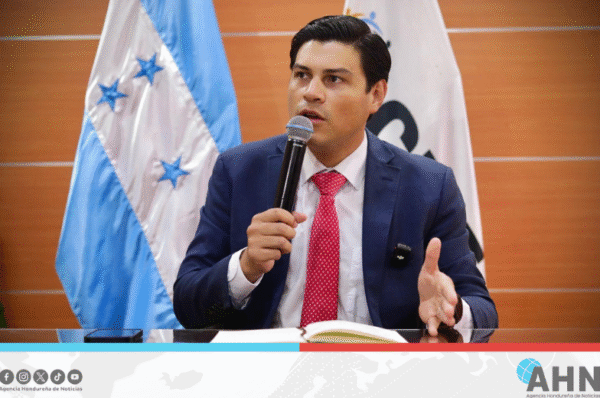 Consejero electoral anuncia apertura de nuevos centros de votación en Honduras