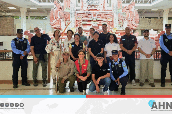 Delegación española visita Honduras para fortalecer turismo cafetalero