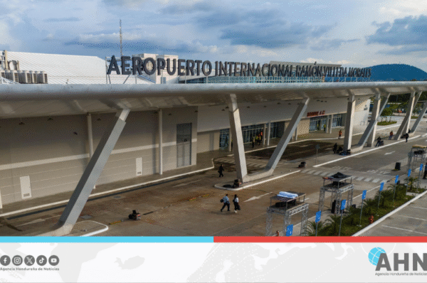 Gobierno inicia segunda etapa de remodelación del aeropuerto en zona norte de Honduras
