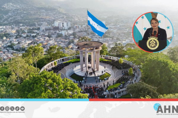 Presidenta de Honduras reafirma defensa de soberanía en inicio de mes patrio