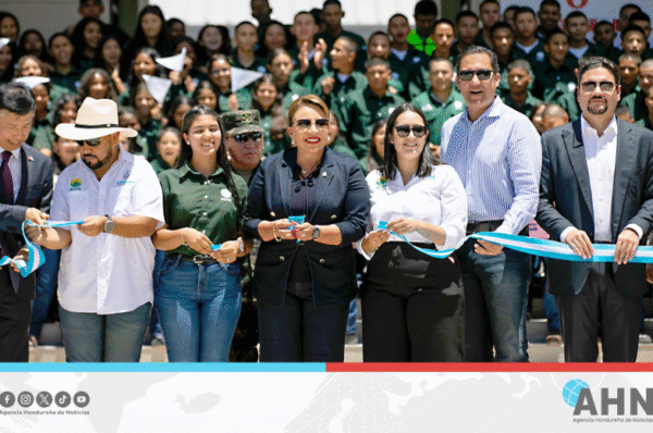 Presidenta Castro inaugura planta agroindustrial en Honduras con apoyo de China