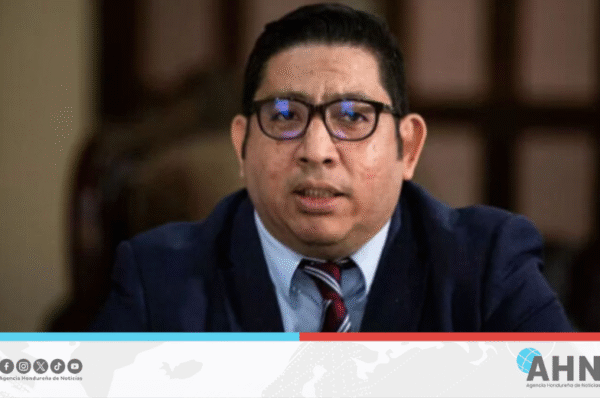 Secretario hondureño respalda mensaje de Presidenta Castro sobre independencia incompleta