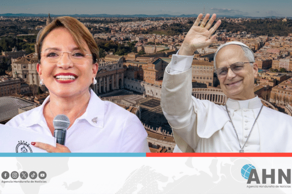 Presidenta Xiomara Castro arriba a Roma para audiencia con papa León XIV