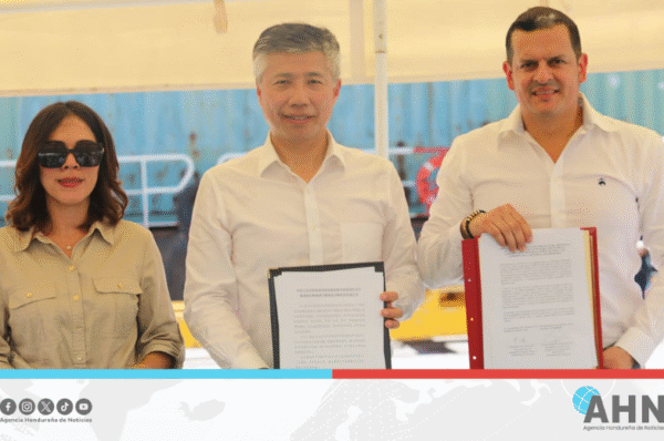 Honduras recibe de China equipos agrícolas para fortalecer sector cafetalero