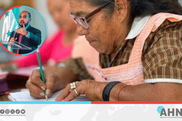 Gobierno de Honduras destaca declaratoria libre de analfabetismo con metodología cubana