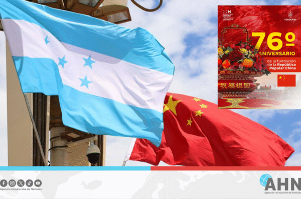 Honduras felicita a China por sus 76 años de fundación