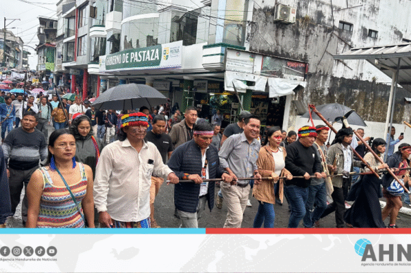 Ecuador cumple decimosexto día de protestas contra políticas de Noboa