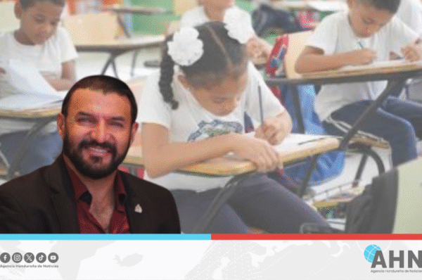 Diputado anuncia entrega de becas para estudiantes en zona central de Honduras