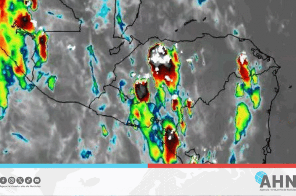 Mantienen alerta roja en cuatro departamentos de Honduras por lluvias