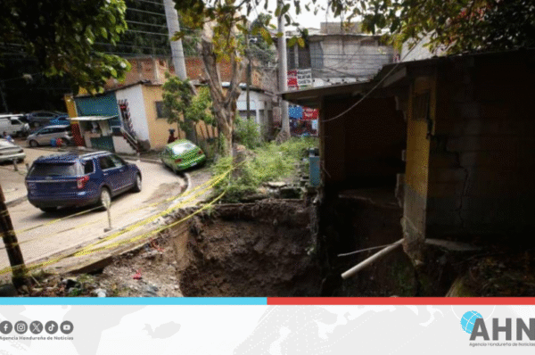 Bomberos reportan inundaciones, derrumbes y una persona fallecida en capital hondureña