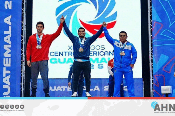 Obtiene Honduras medallas de oro en taekwondo y levantamiento de pesas
