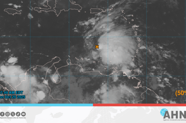 Centro de Huracanes advierte alta probabilidad de formación ciclónica en el Caribe