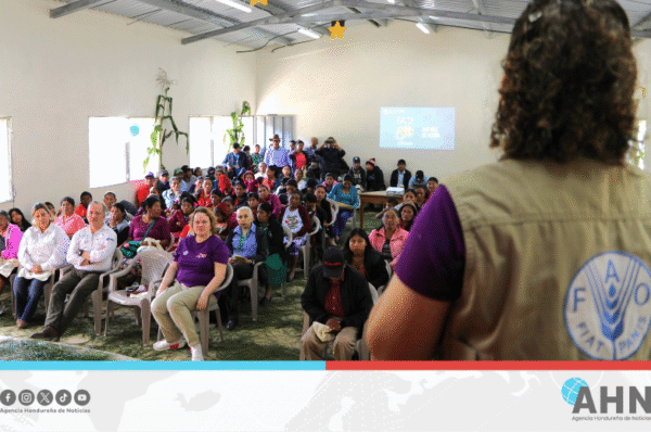 Organización internacional impulsa programa para mujeres lencas productoras en Honduras
