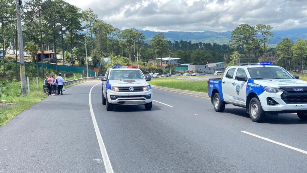 Policía