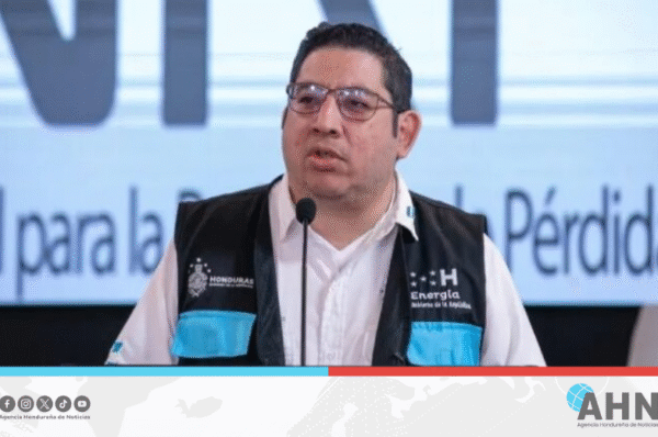 Secretario hondureño resalta inversión europea para red eléctrica regional