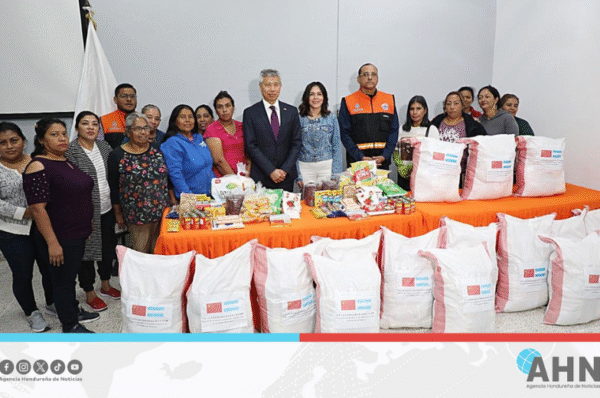 China dona alimentos a familias afectadas por desastres naturales en Honduras