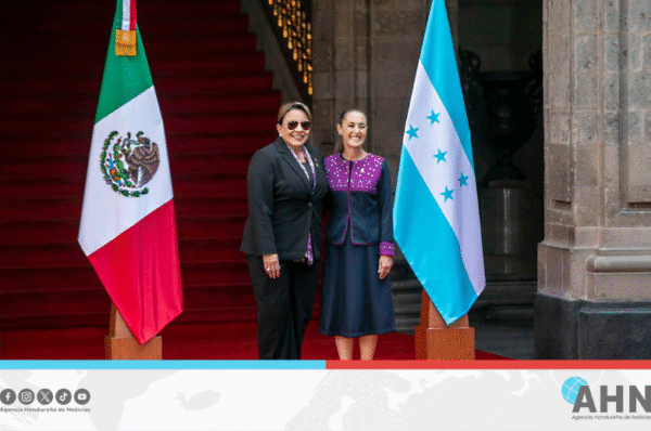 Presidenta Castro sostiene reunión con su homóloga Sheinbaum en México