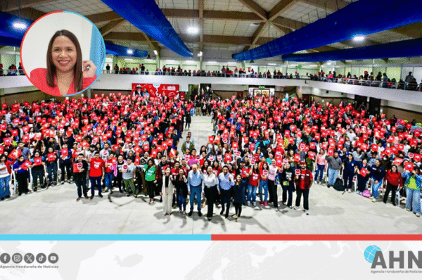 Secretaria hondureña destaca entrega de becas universitarias en zona norte