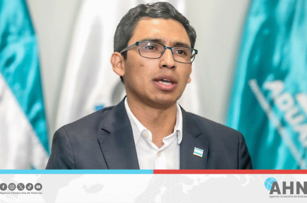 Funcionario hondureño sugiere apartar a consejera vocal derechista del proceso electoral