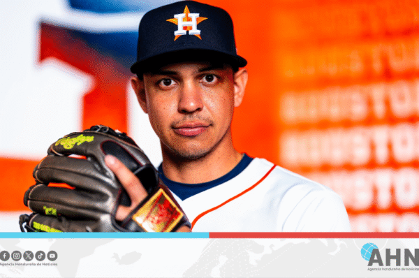 Hondureño Mauricio Dubón gana por segunda vez Guante de Oro