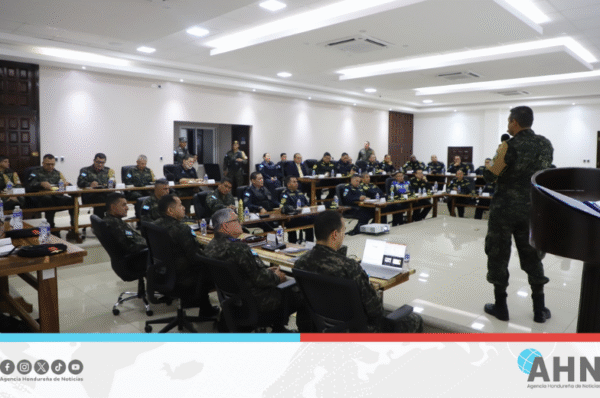 Más de 50,000 policías y militares de Honduras asegurarán elecciones pacíficas