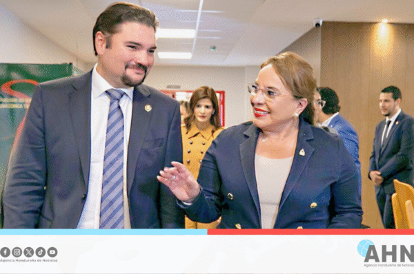 Arriba Presidenta Xiomara Castro a Brasil para participar en cumbre de Cambio Climático (COP30) de la ONU