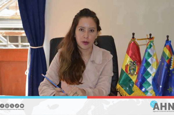 Observadora boliviana insta a defender democracia hondureña ante asedios imperialistas
