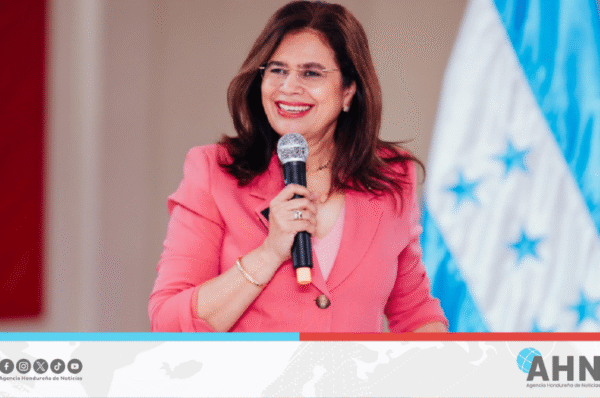 Candidata presidencial oficialista de Honduras agradece respaldo del pueblo en elecciones
