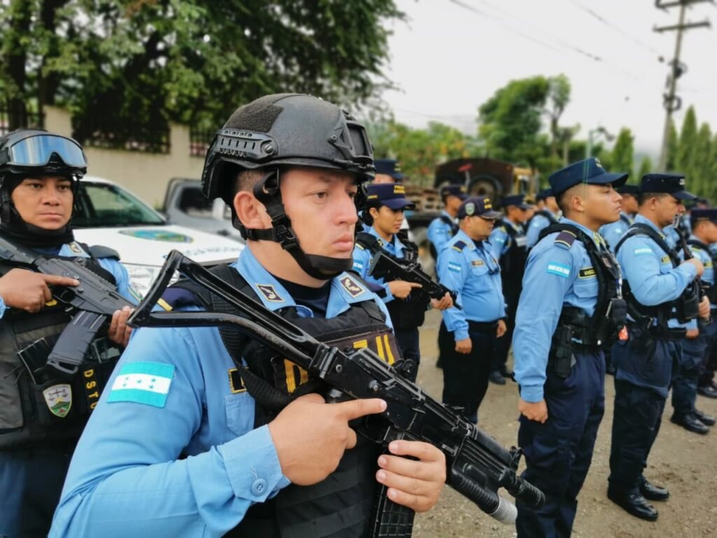 Policía
