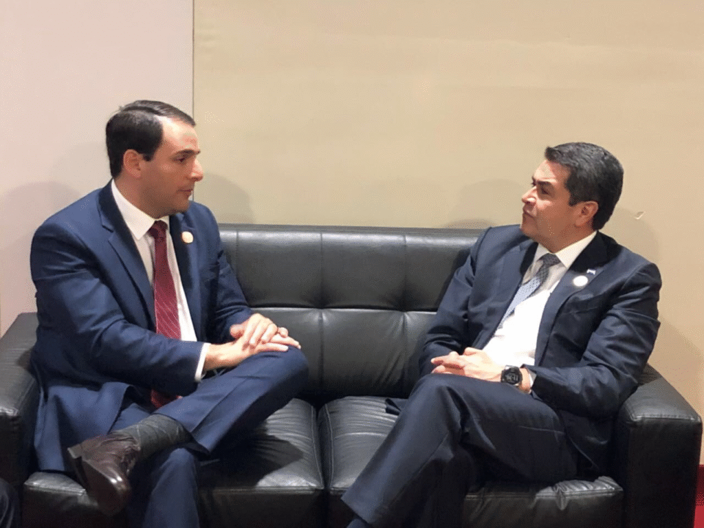 Fallida audiencia en Washington del bipartidismo opositor hondureño.