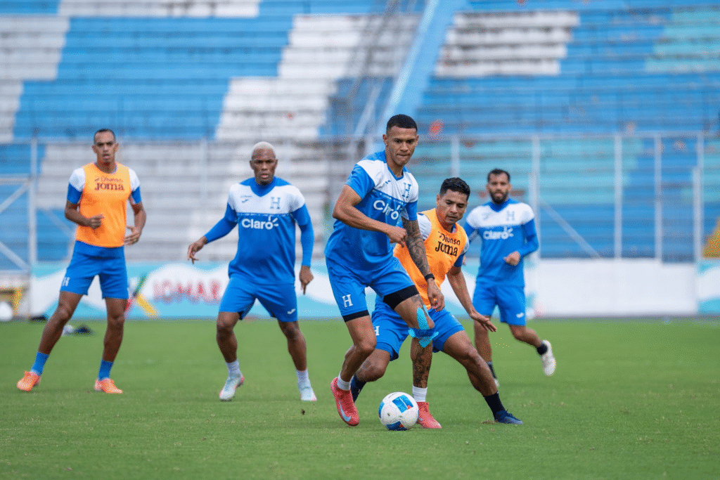 Honduras llega a Nicaragua enfocada en clasificar al Mundial 2026.