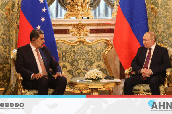 Presidente de Rusia respalda políticas del gobierno de Venezuela