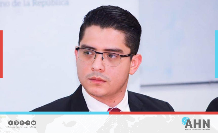 Funcionario critica irregularidades en el recuento electoral de Honduras
