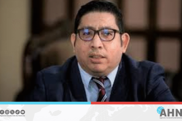 Secretario hondureño desmiente información sobre deuda con generadores divulgada por un medio corporativo