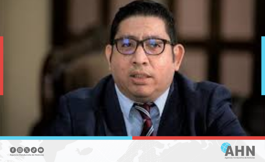 Secretario hondureño desmiente información sobre deuda con generadores divulgada por un medio corporativo