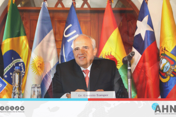 Expresidente colombiano alerta injerencia en elecciones hondureñas