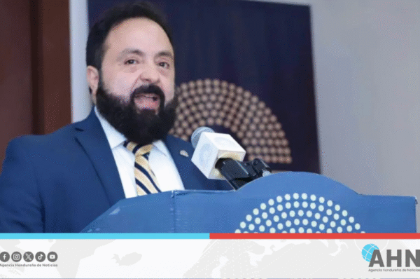 Presidente de Congreso denuncia injerencia externa en elecciones hondureñas
