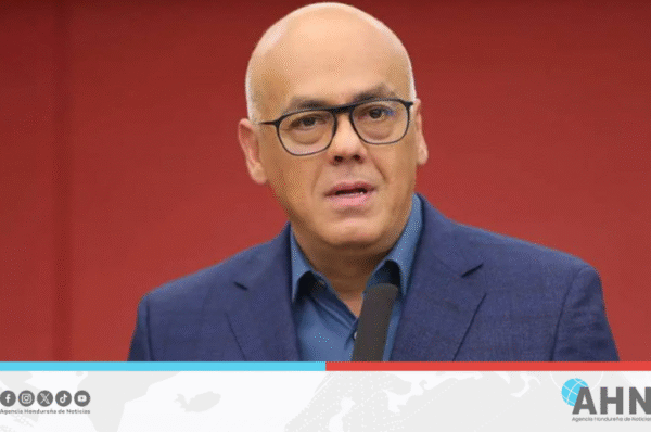 Venezuela afirma que agotará instancias internacionales para liberación de Maduro y su esposa